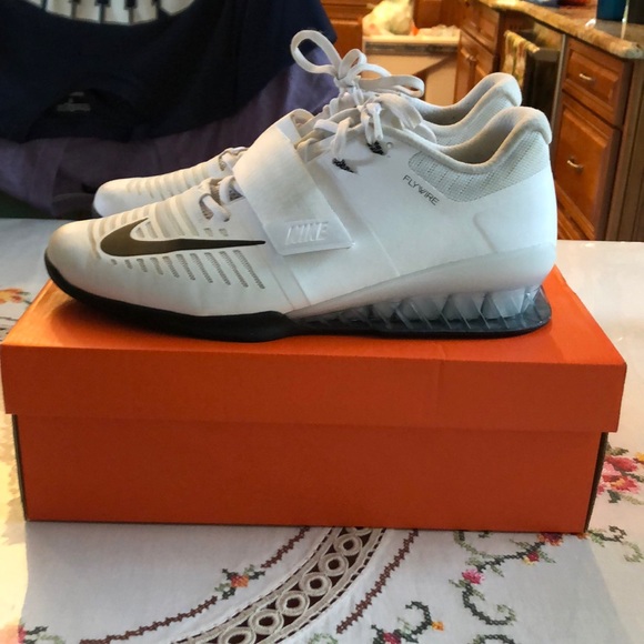 nike romaleos 3 size 12